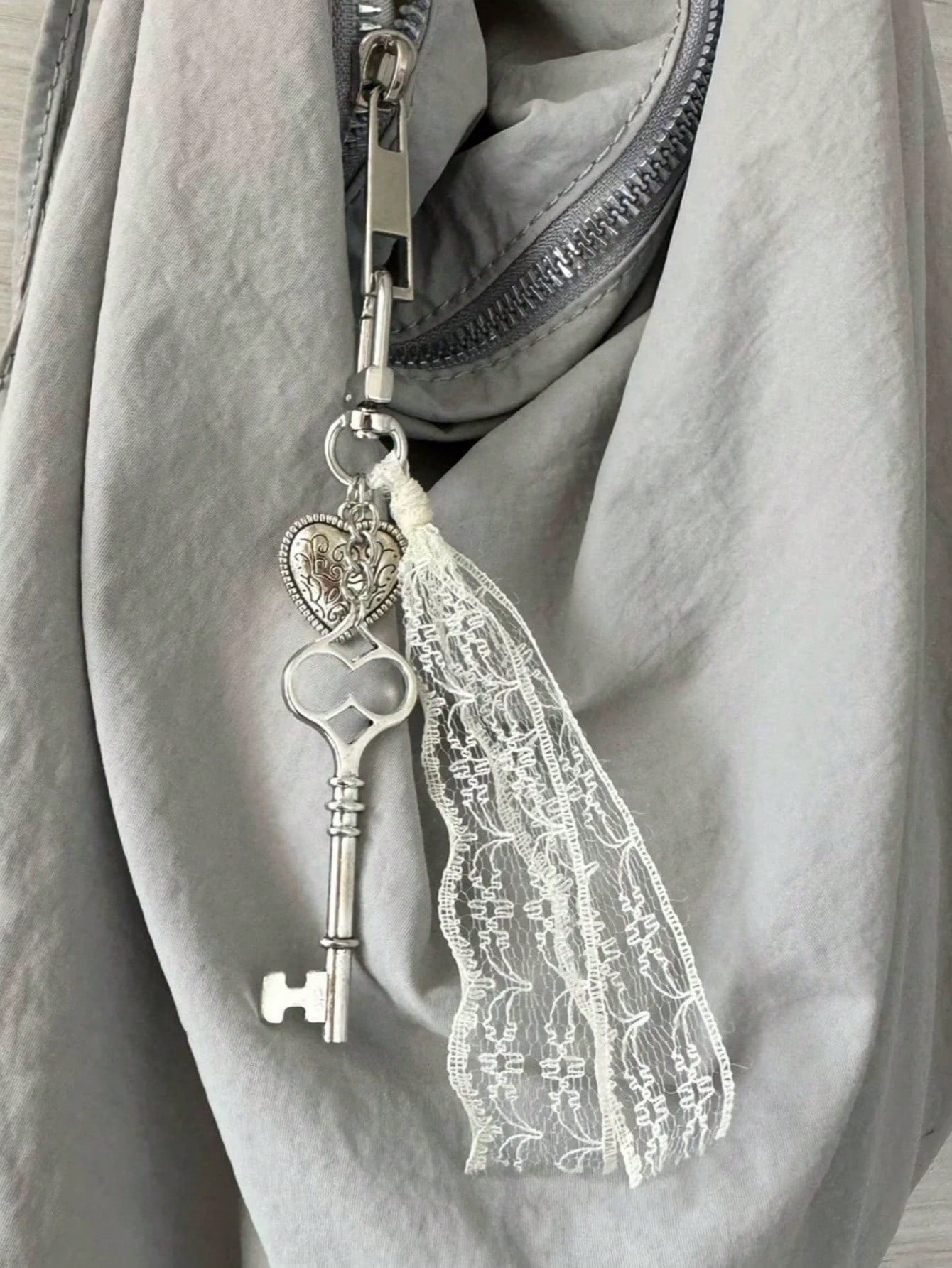 Style Bag Hanging Decoration Heart Pendant Retro Wasteland Style Bag Accessories Autumn And Winter Brown Keychain Lace Valentines