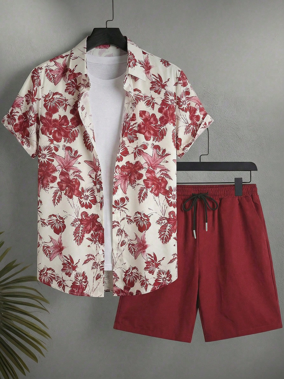 Surfspeed Plus Size Men Floral Print Single-Breasted Short Sleeve Top And Pocket Shorts Beach Outfit, Holiday