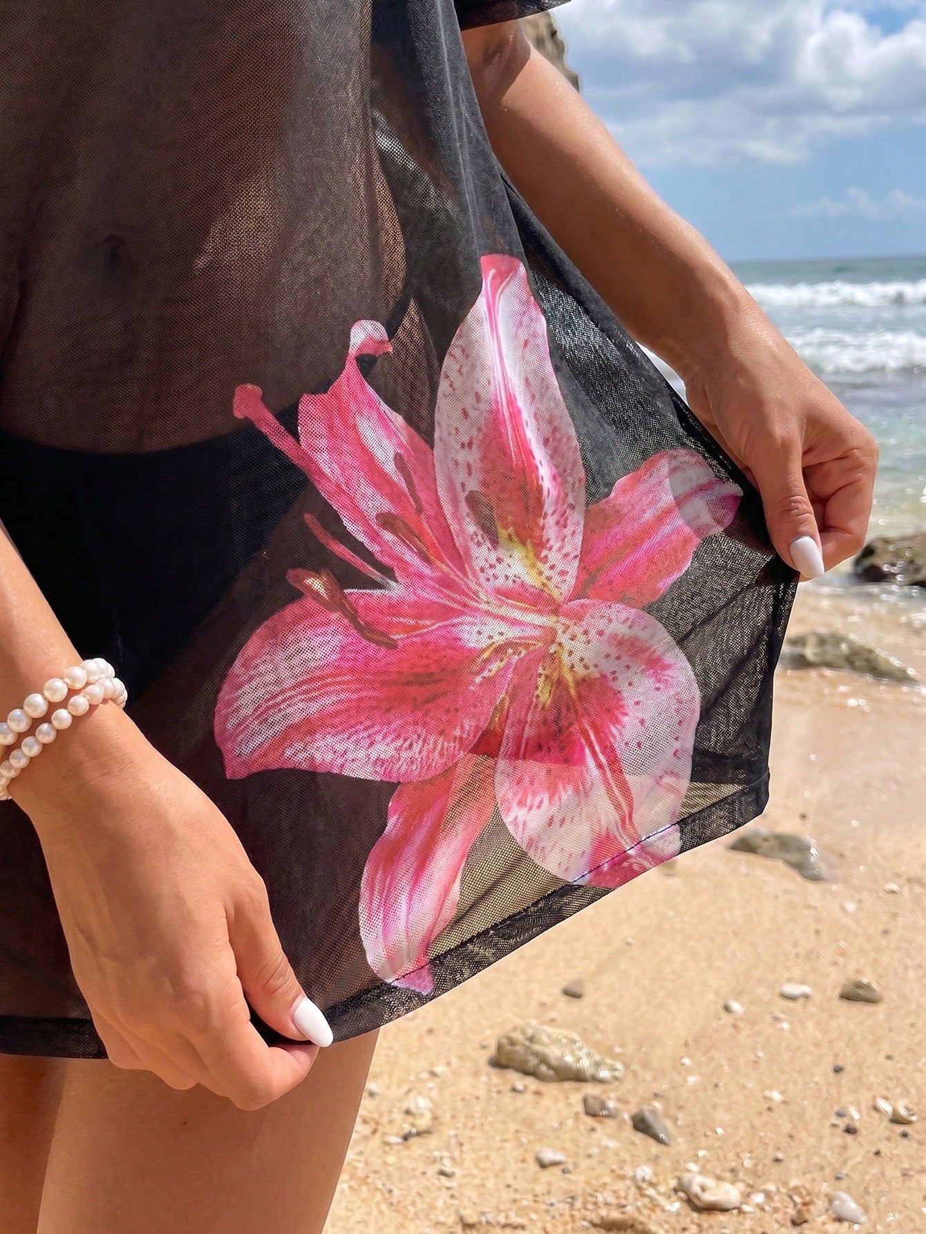 Swim Lushoire New Tropical Sheer Short Sleeve Beach Beach Vacation Holiday Vacation Dress, Lily Print Swimsuit Cover Up, Holiday Style Black Floral Summer
