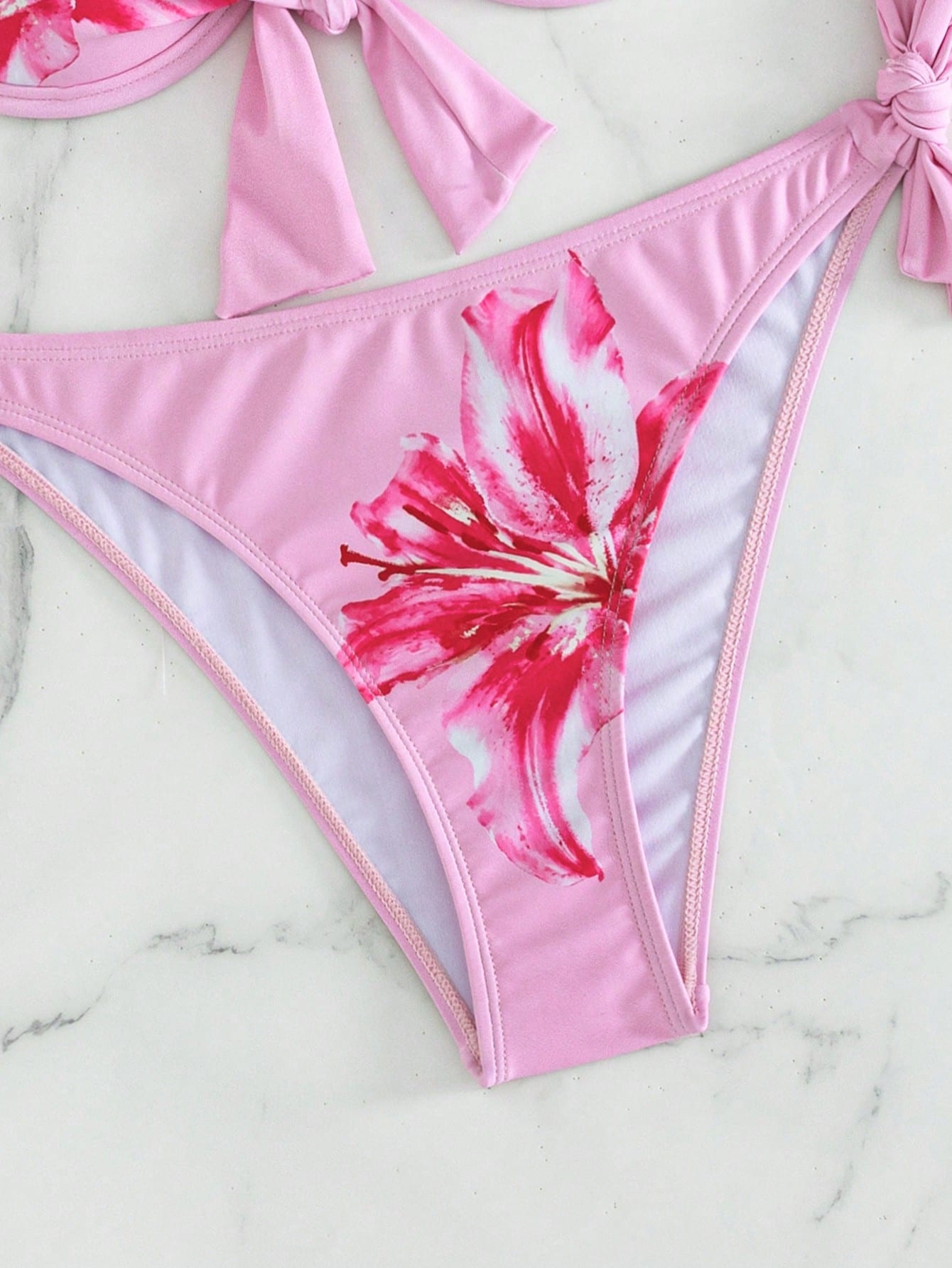 Swim Lushoire Two-Piece Swimsuit PUSH UP Gathered With Underwire Random Print
