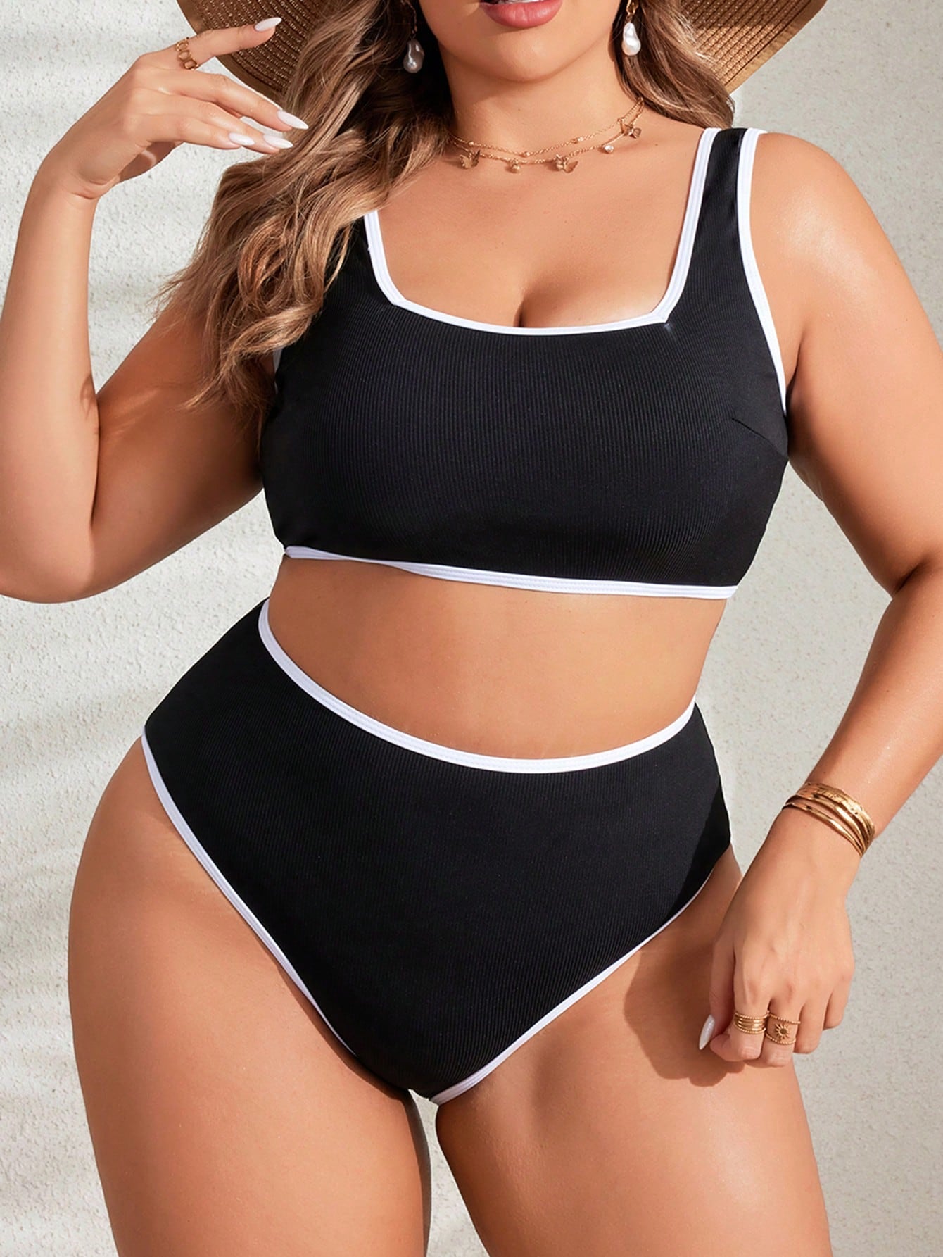 Swim SPRTY Plus Size Contrast Trim Tank Swim Top And Triangle Swim Bottoms For Summer Beach Vacation