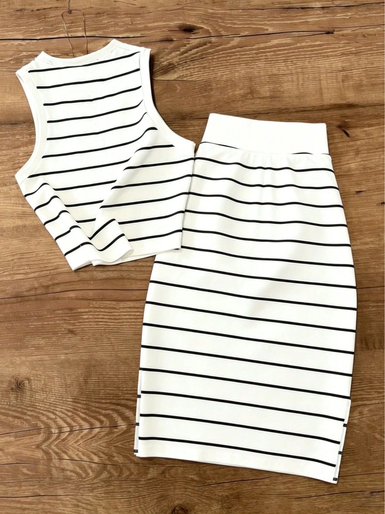 UREREM Women's Striped Contrast Color Casual Elegant Party Ribbed Slit Beach Vest And Skirt 2-Piece Set Summer, Resort Wear