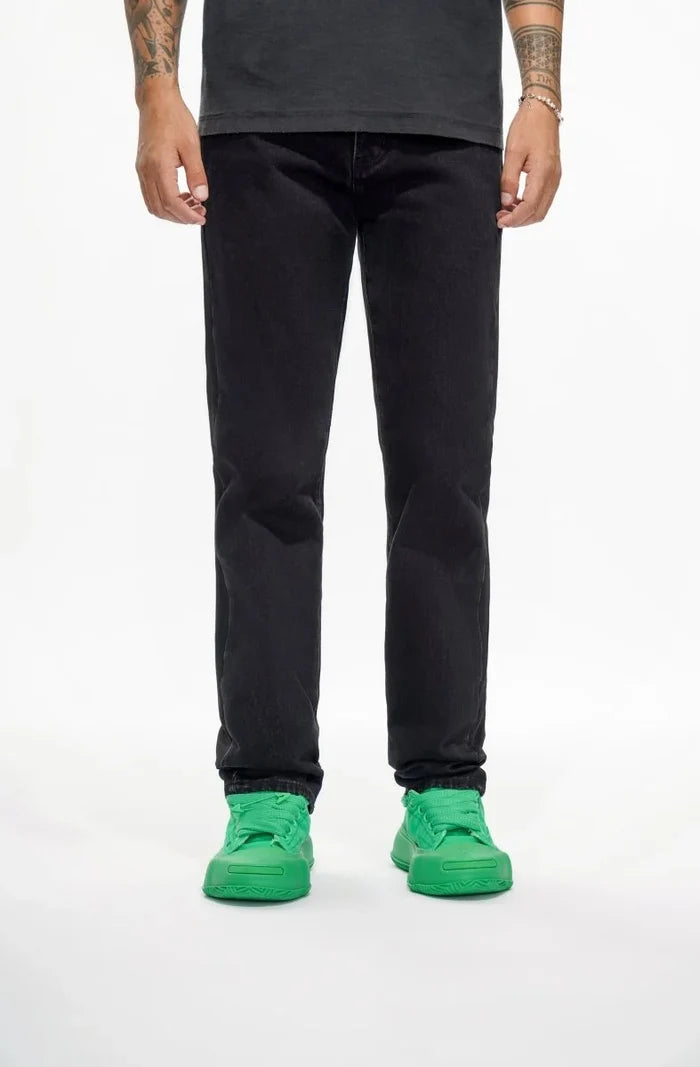 VALABASAS DIFFERENT STRAIGHT FIT JEANS BLACK