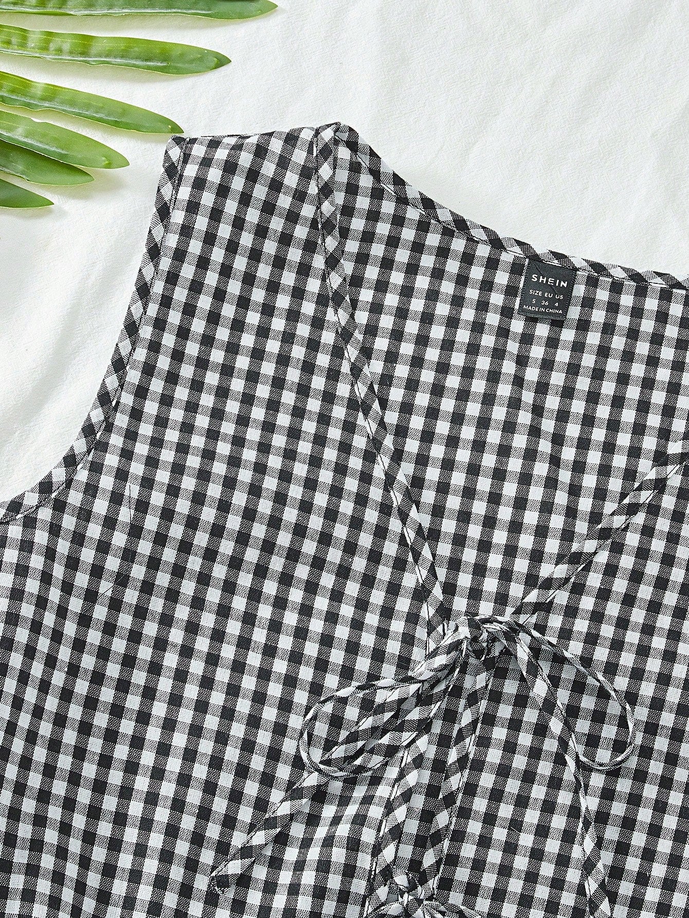 VCAY Casual Woven Plaid Pattern Tank Top & High Waist Loose Shorts Women's Two Pieces Set,For Summer Vacation,Women Summer Clothing