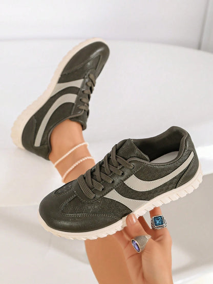 Vintage Army Green Embossed Trainer Shoes, Minimal Lace Up Flat Sneakers, Basic Casual Footwear For Spring Autumn All Seasons Outfits