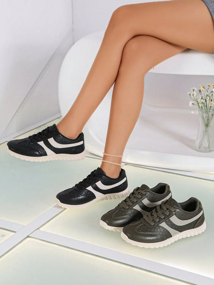 Vintage Army Green Embossed Trainer Shoes, Minimal Lace Up Flat Sneakers, Basic Casual Footwear For Spring Autumn All Seasons Outfits