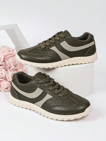 Vintage Army Green Embossed Trainer Shoes, Minimal Lace Up Flat Sneakers, Basic Casual Footwear For Spring Autumn All Seasons Outfits