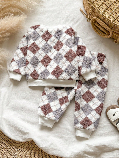 Vintaside Kids 2pcs/Set Boys British Style Geometric Rhombus Pattern Plush Sweatshirt & Pants Set, Soft Skin-Friendly Autumn/Winter Outfit