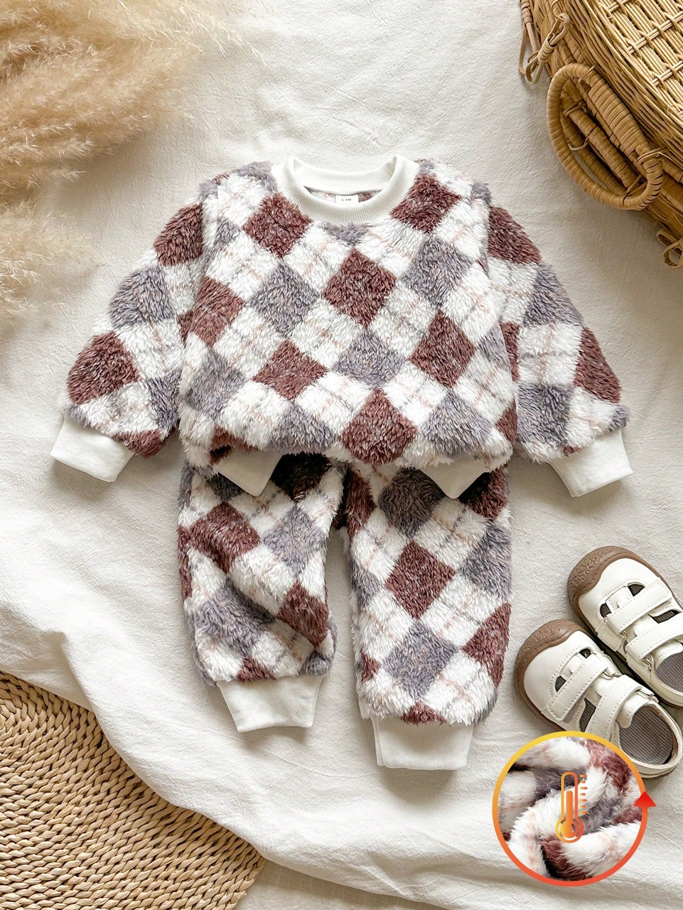 Vintaside Kids 2pcs/Set Boys British Style Geometric Rhombus Pattern Plush Sweatshirt & Pants Set, Soft Skin-Friendly Autumn/Winter Outfit