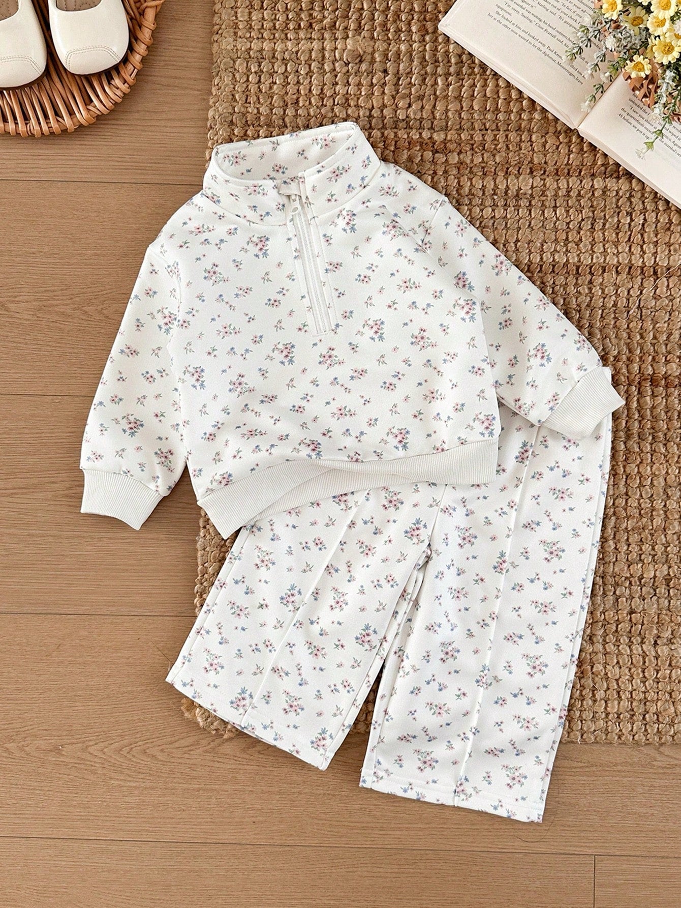 Vintaside Kids Babygirl Infant Girls Spring/Autumn Stand Collar Half-Zip Fashion Casual Digital Print Sweatshirt And Versatile Casual Long Pants Set, Suitable For Outdoor, Camping, Picnic, Trave