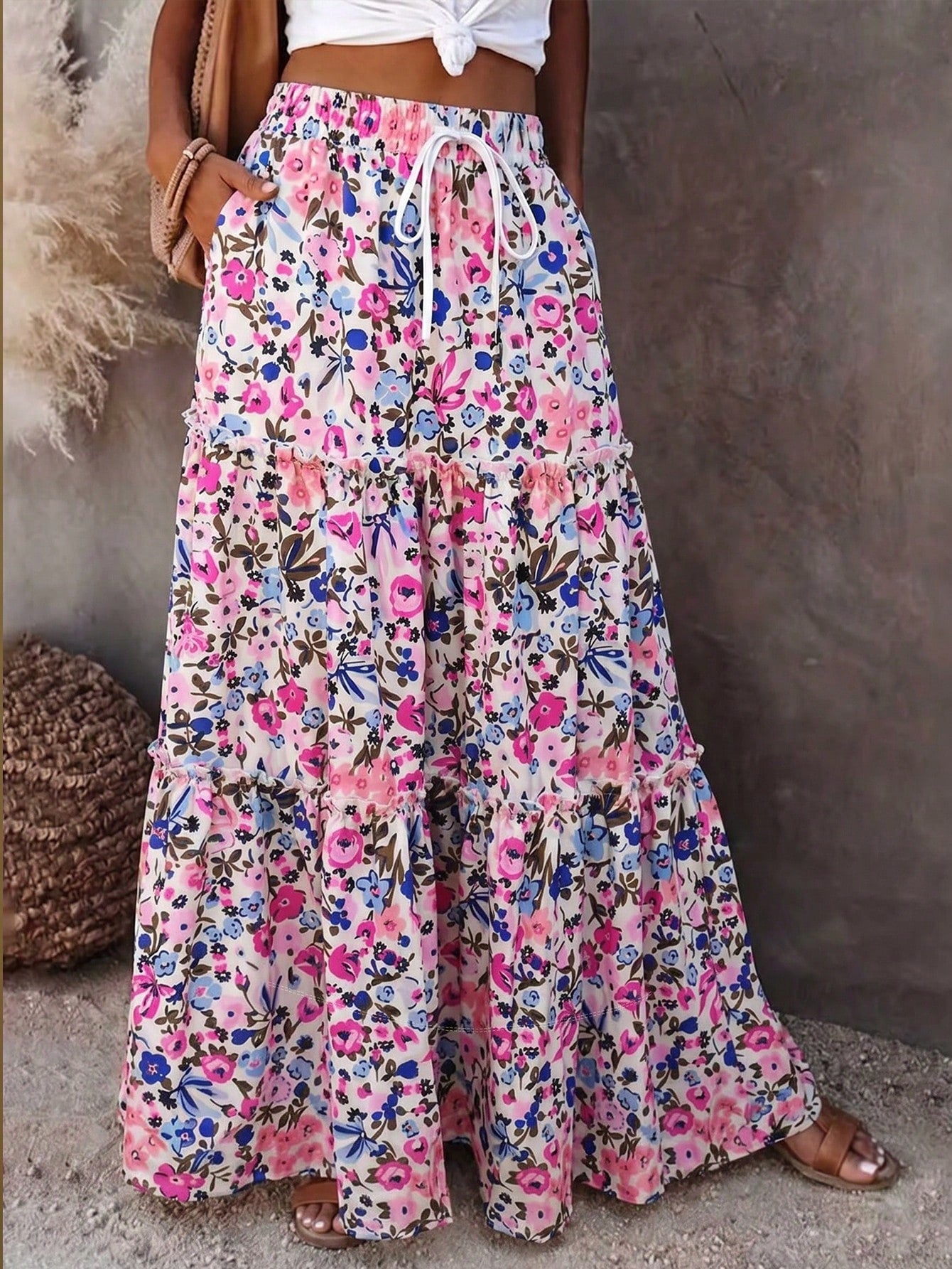 Women's Bohemian Style Maxi Skirt, Made Of Woven Fabric With Floral Print, Layered Ruffle Hem Design, Casual & Elegant Summer