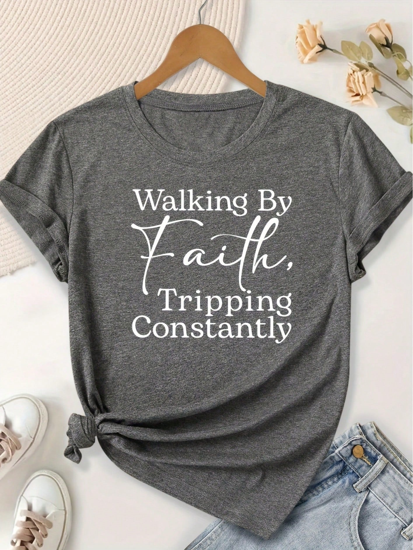 Women's Elegant White Line Letter Print Pattern Round Neck Short Sleeve T-Shirt For Spring, Summer, Autumn, And Winter, Fashionable For Commuting, V