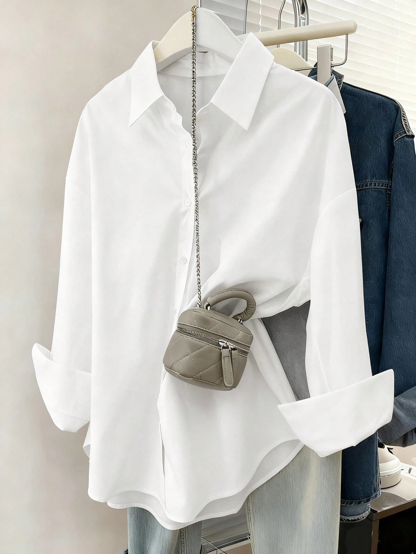 Women's Solid Color Drop Shoulder Long Sleeve Single-Breasted Casual Shirt Black Spring