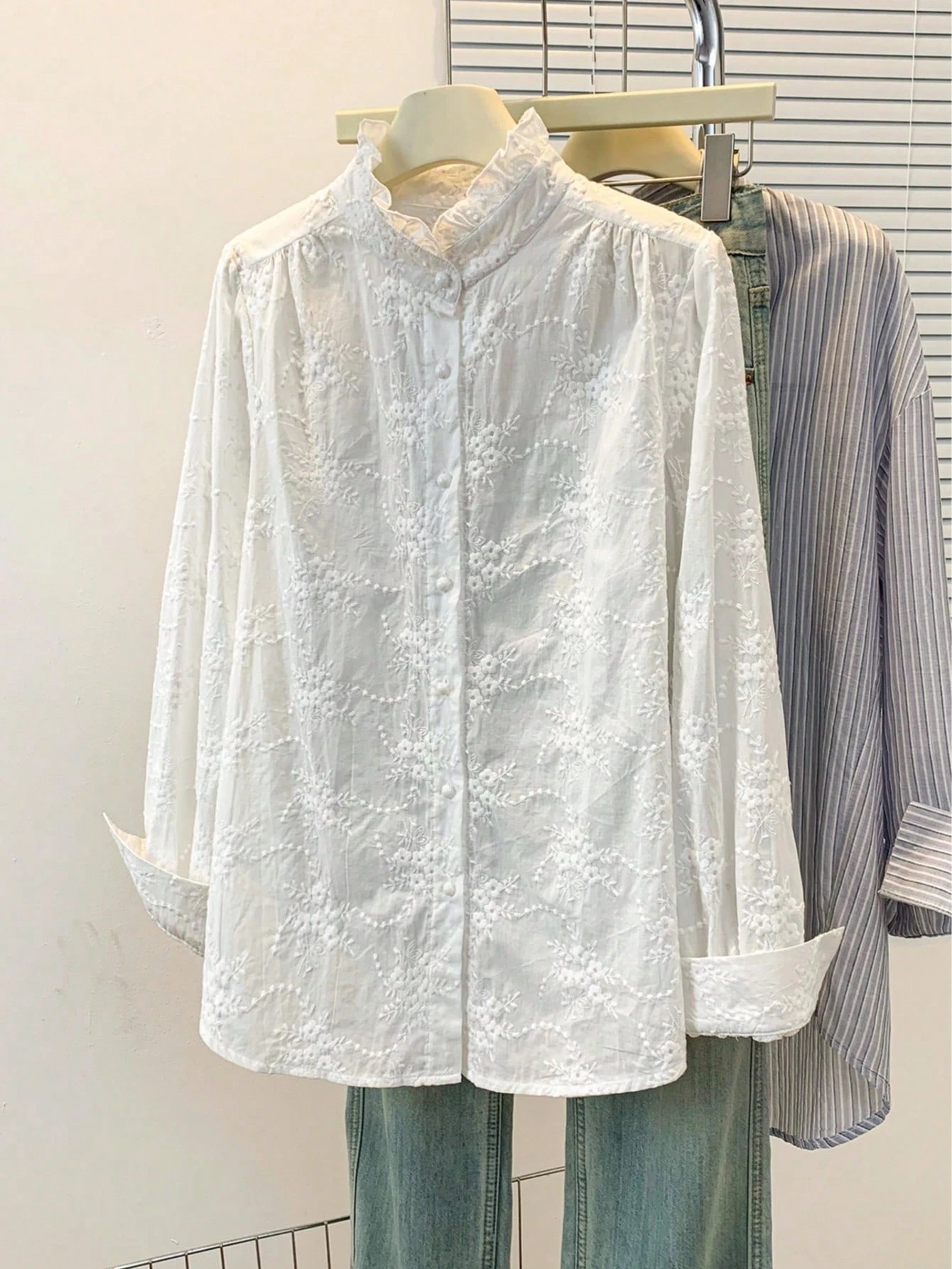 Women's Solid Color Long Sleeve Shirt, Floral Embroidery, Lapel Casual Business Blouse White