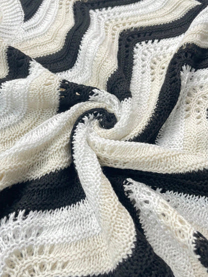 Women's Spring European And American Fashion Hollow Crochet Knit Short Sleeve Top And Casual Shorts Two Pieces Set, Plus Size Vacation Beach Summer