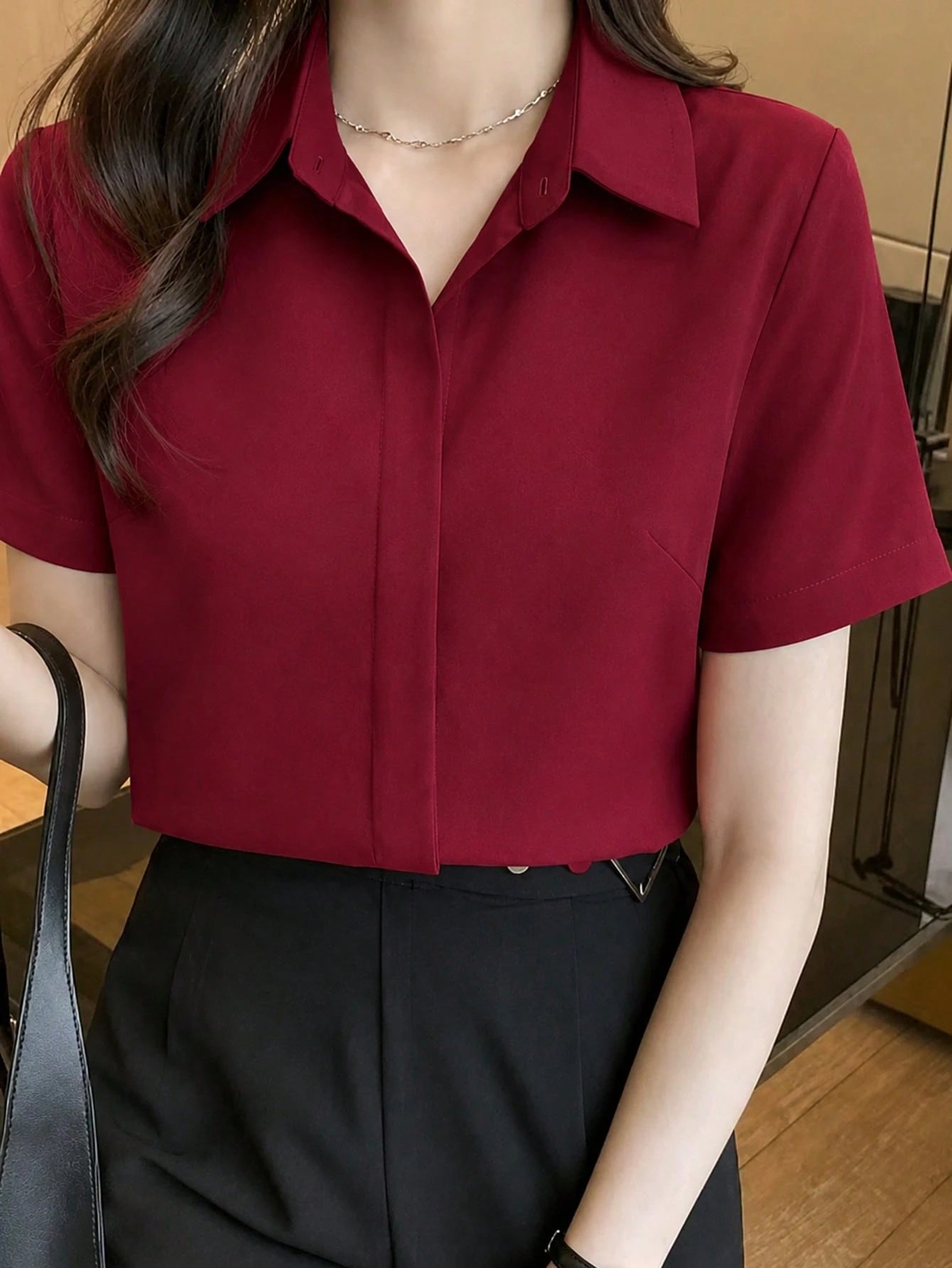 Women's Summer Silk Short Sleeve Designed Chic Hong Kong Style Satin Blouse