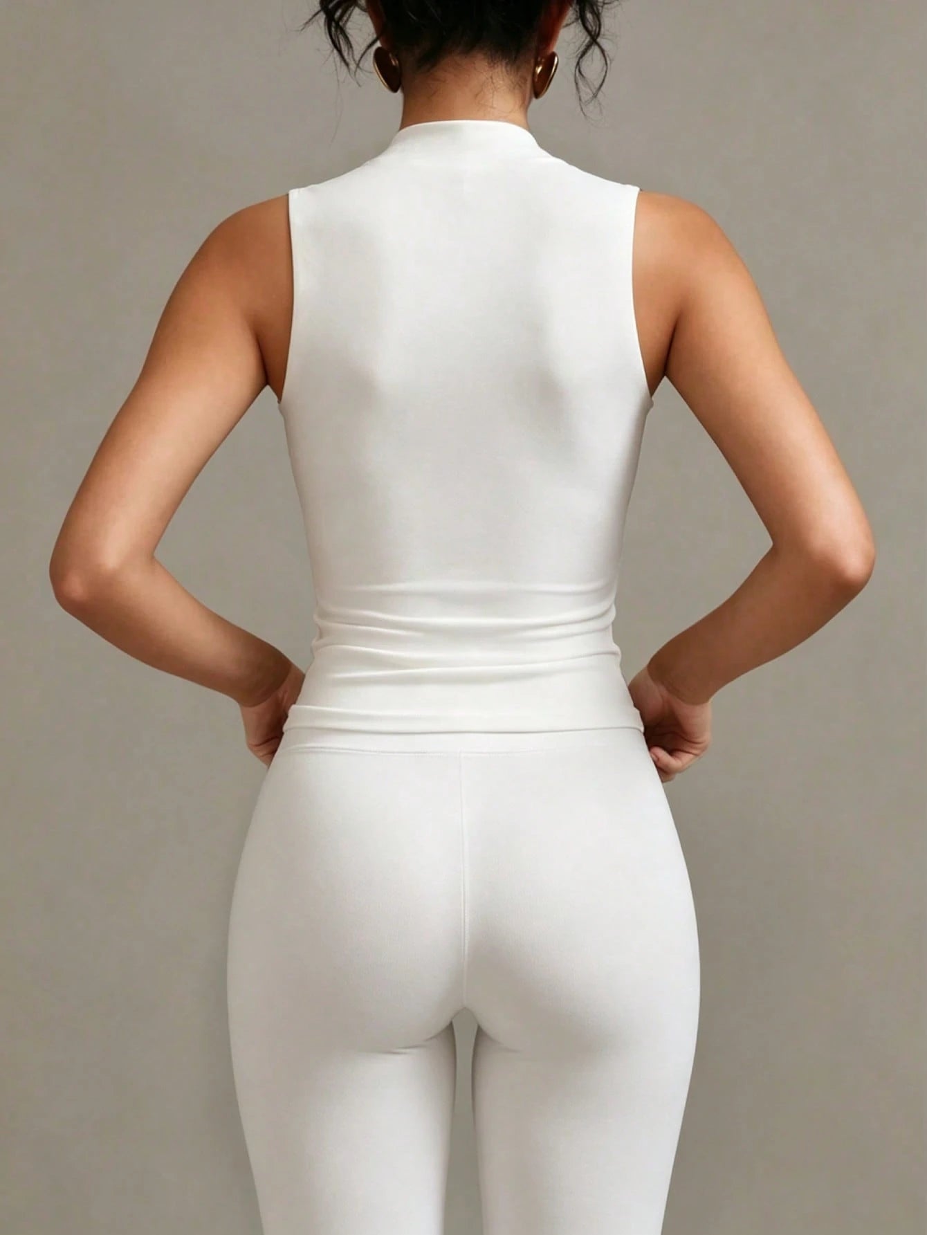 XLLAIS Crew Neck Sleeveless Solid Color White Base Double-Layer Elastic Fitted T-Shirt Casual Summer, Clean Girl Aesthetic