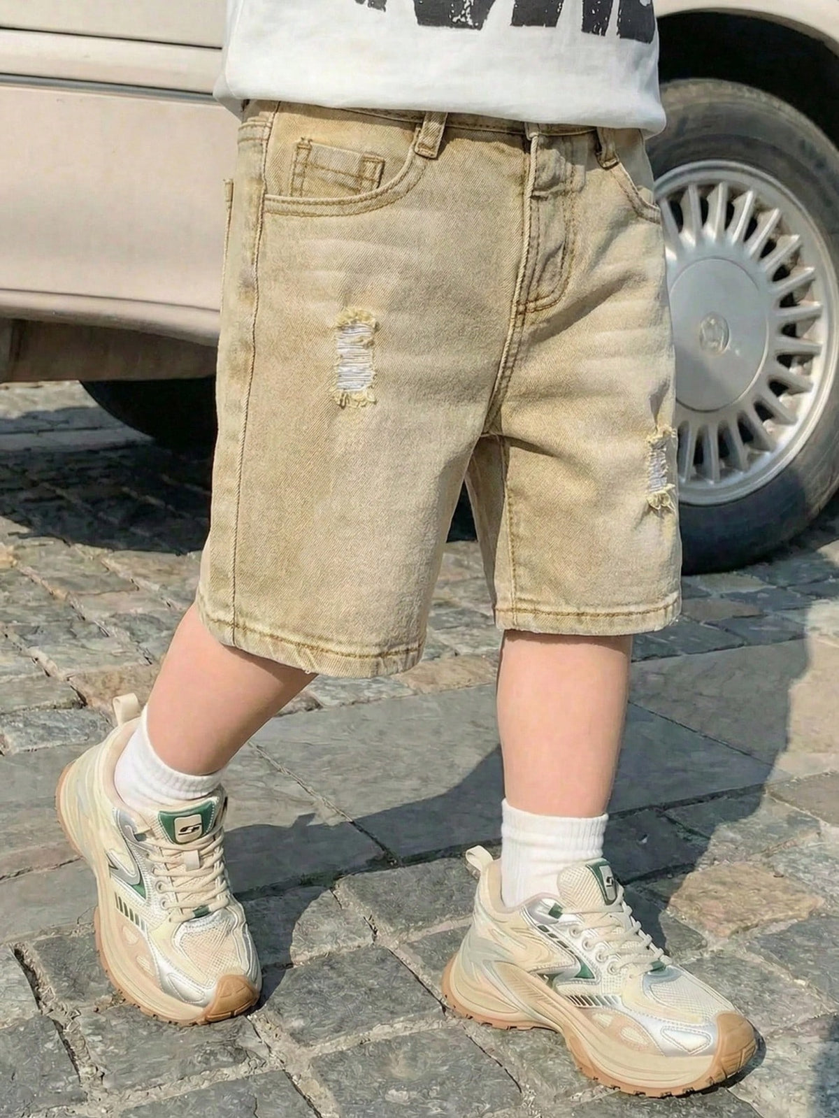 Young Boy Elastic Fitted Ripped All-Match Versatile Blue Denim Bermuda Shorts