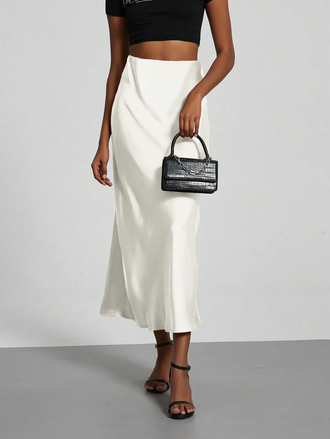 YROOE Fashionable Women Casual Minimalist Elegant Stretch Satin Finish A-Line Skirt White Spring, Quiet Luxury