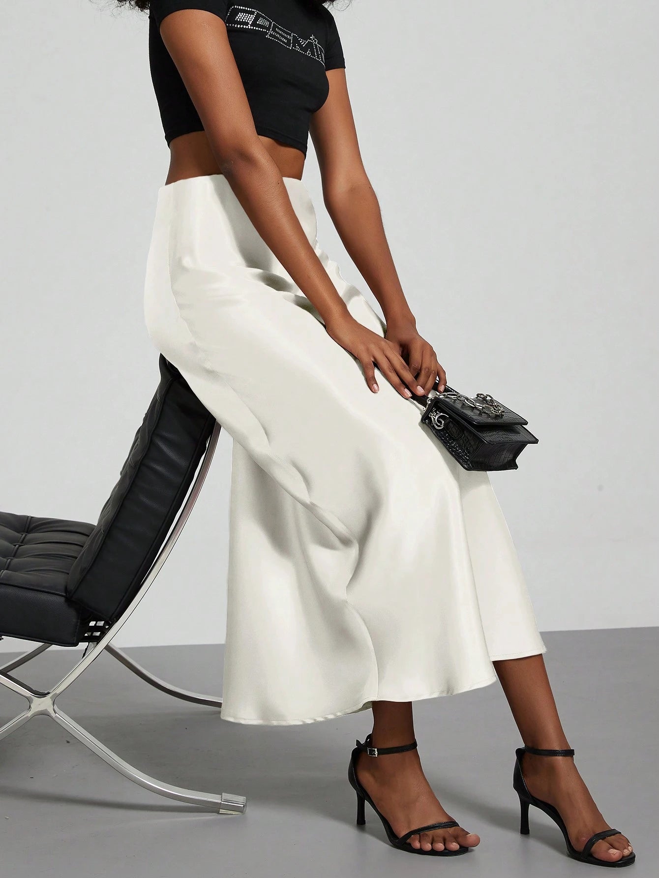 YROOE Fashionable Women Casual Minimalist Elegant Stretch Satin Finish A-Line Skirt White Spring, Quiet Luxury